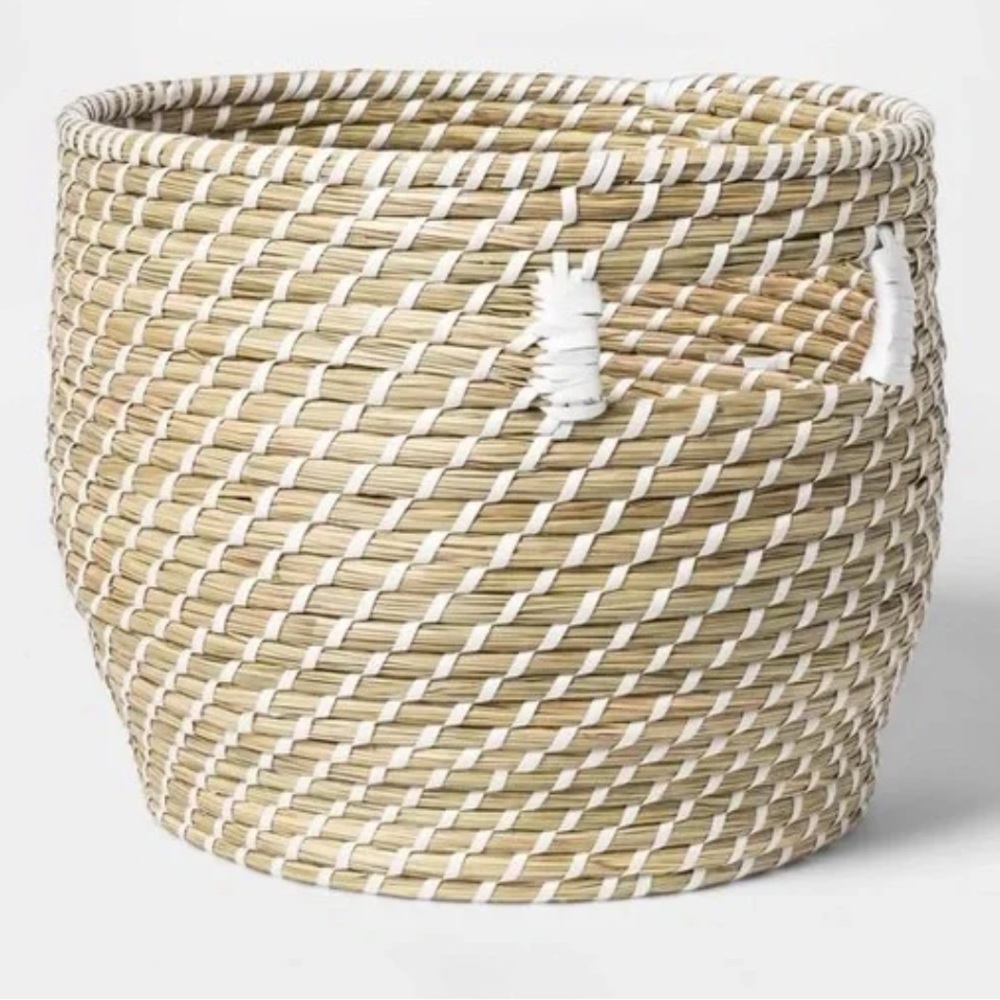 OPALHOUSE NWT Coiled straw round basket -large -12”